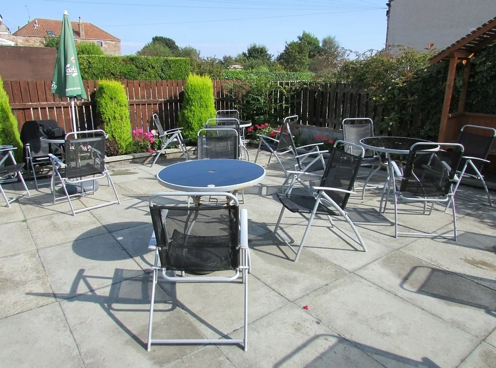 quality aluminum porch furniture is lightweight but sturdy