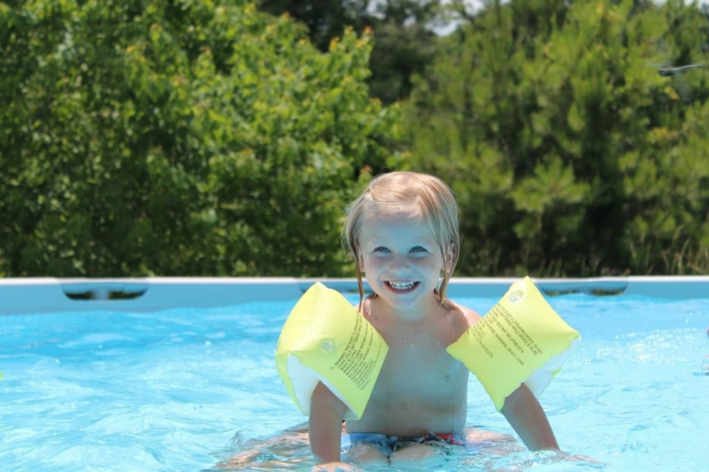 using flotation devices for children