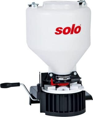 solo seed and fertilizer spreader